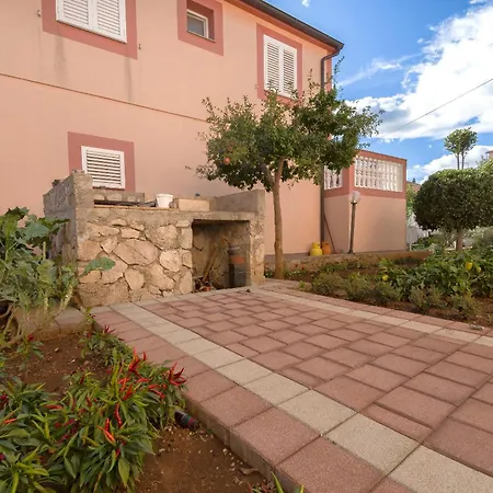 Massimo Brooklyn Tribalj