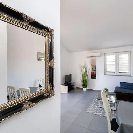 Massimo Brooklyn Apartman Sovlje